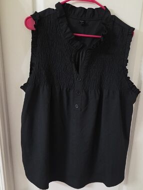 Shein Curve Women's Black Ruffled Sleeveless Blouse